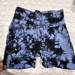 Butt scrunch gym shorts , size S